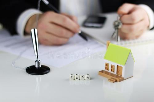 房產經紀人入門指南 從新手到專業，教你快速成長